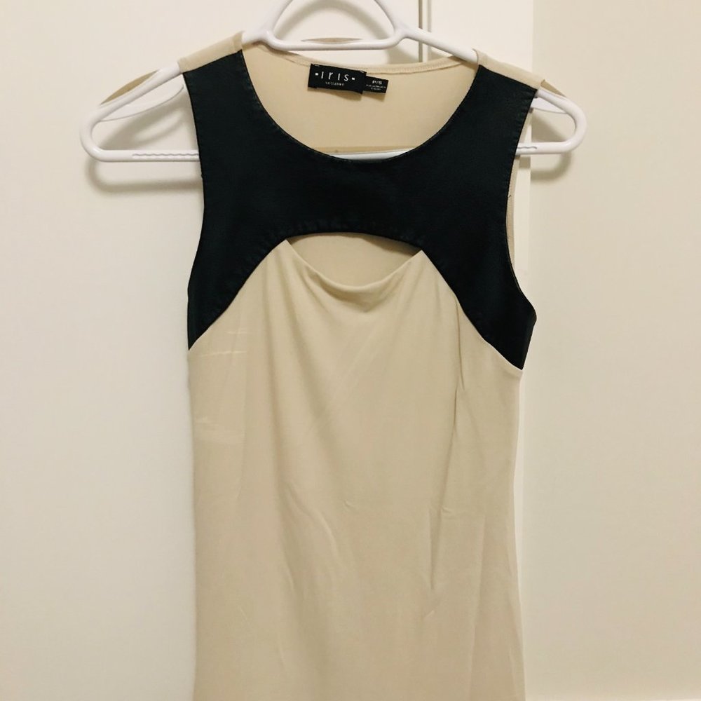 Iris Sleeveless Blouse